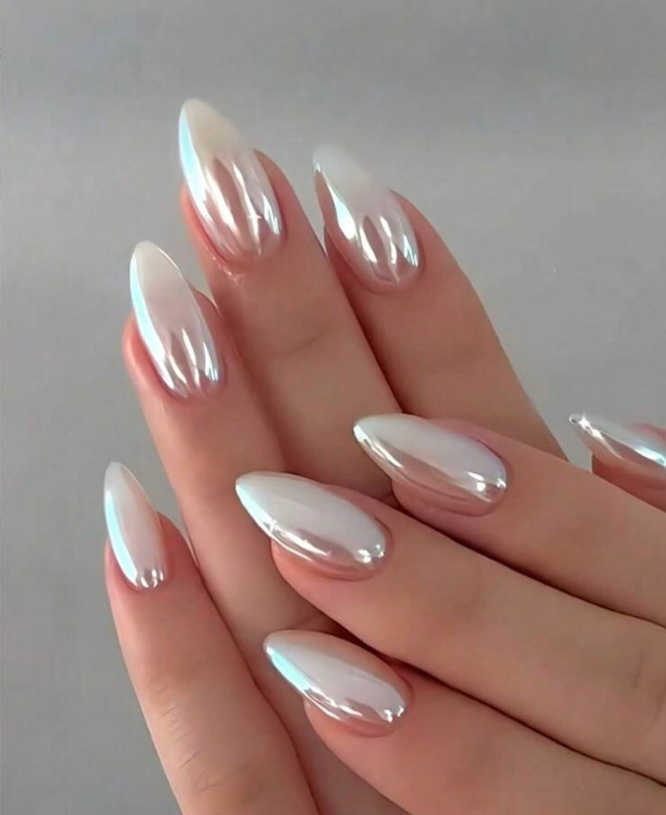 SILVER CHROME NAILS