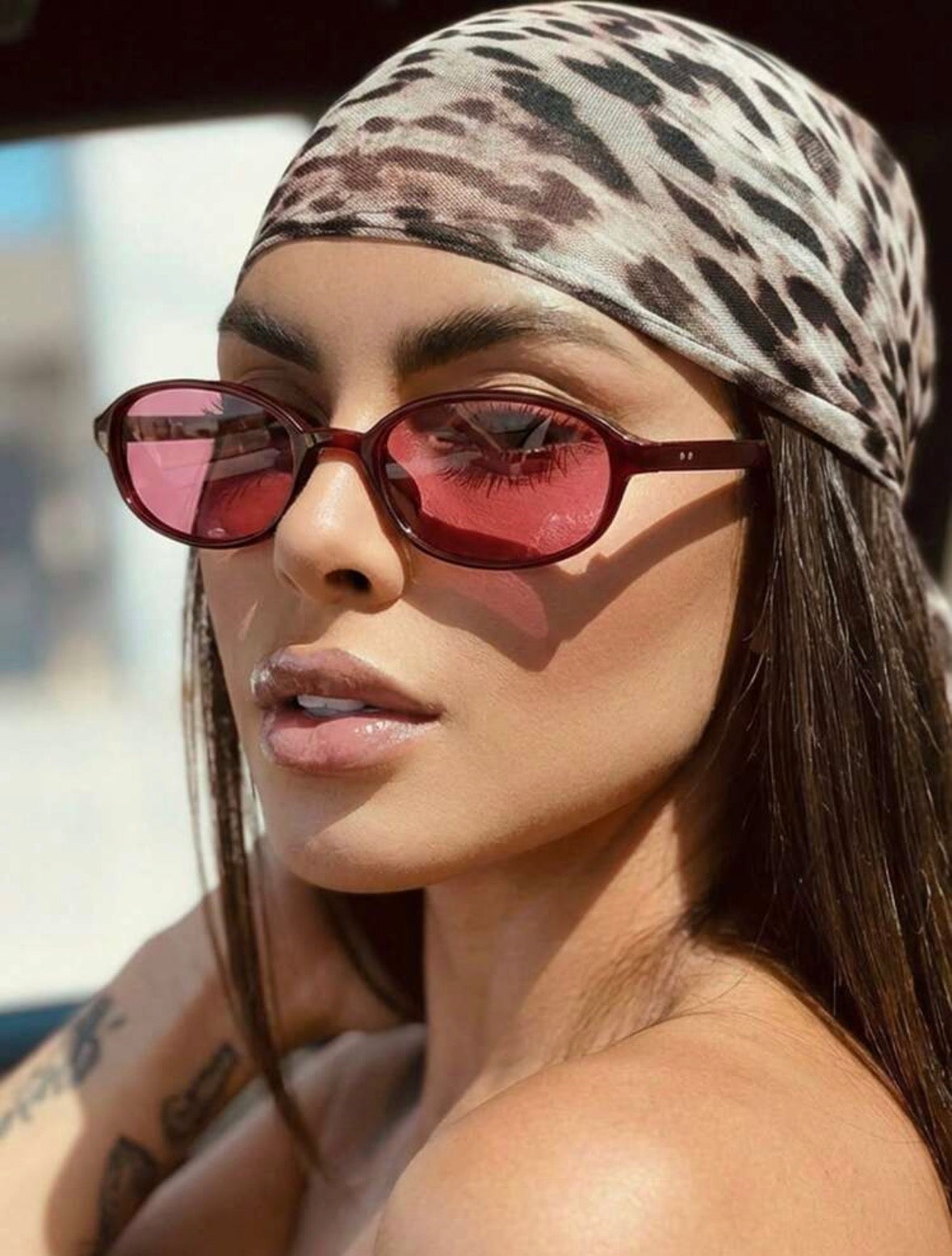 MAROON CHIC